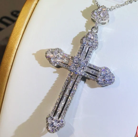 Sterling silver diamond cross - Picture 5 of 10